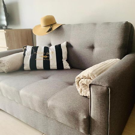 Apartament- Blisko Morza- W Trzech Koronach Z Prv Miejscem Parkingowym W Cenie! Świnoujście Buitenkant foto